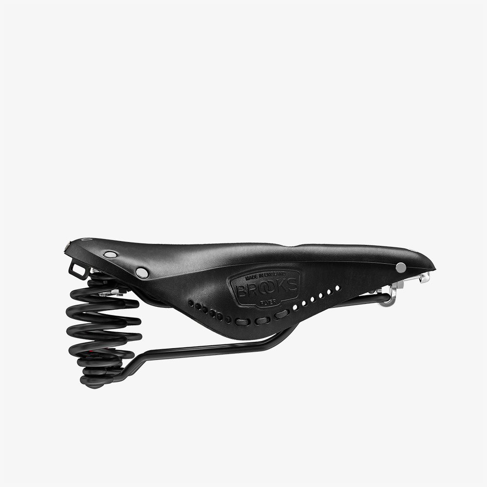 Flyer Carved Leather Saddle
