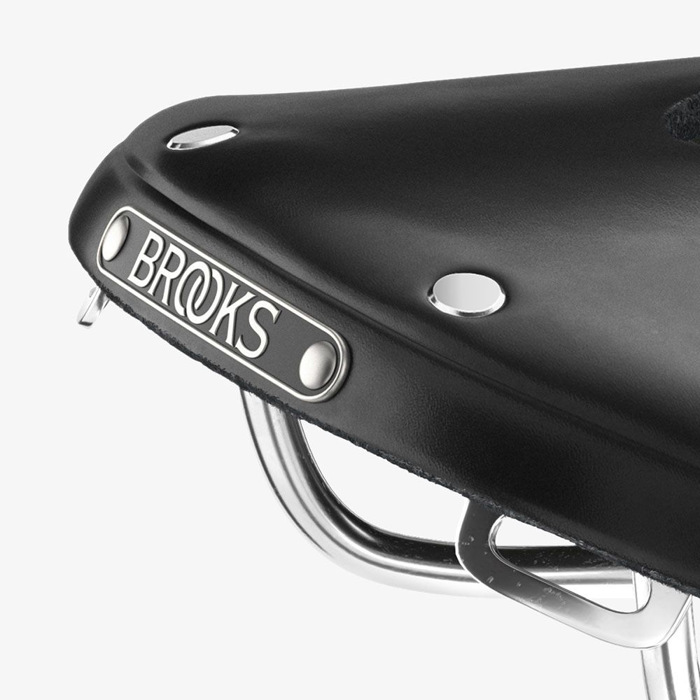 B17 Carved Leather Saddle