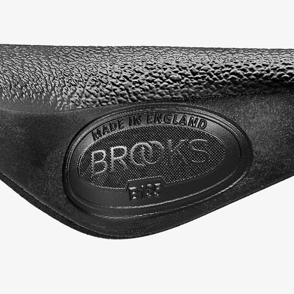 B135 Leather Saddle