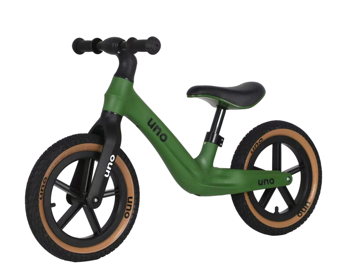 UNO Balance BikeGreen 3_4 view left