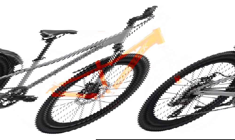 2025 SILVERBACK SPYKE 20