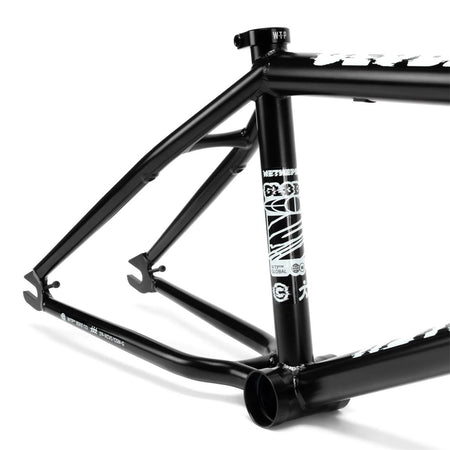 Wethepeople_Global_Frame_Black_4055822558754_websq