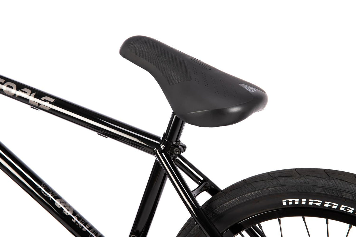 6a44f43788775cb676a3160f_Wethepeople_ENVY RSD_blac