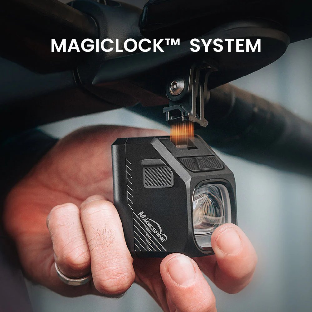 EVO_1700_PRO_Magnetic_Smart_Bike_Light_2