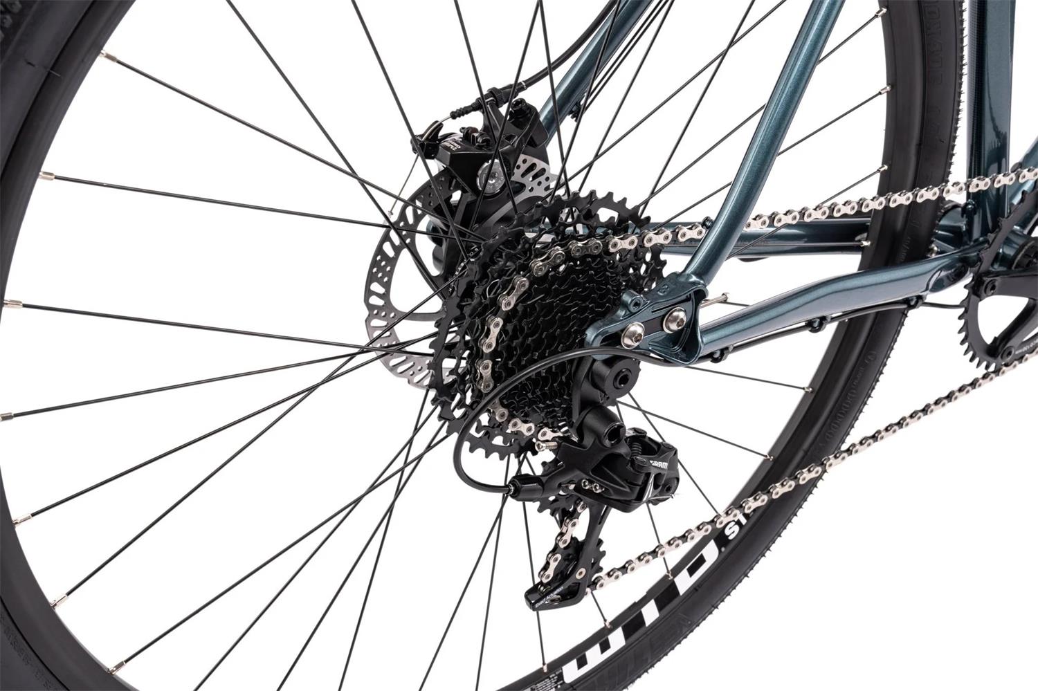BT_MY24_Arise_SG_metallic_grey_blue_web_05