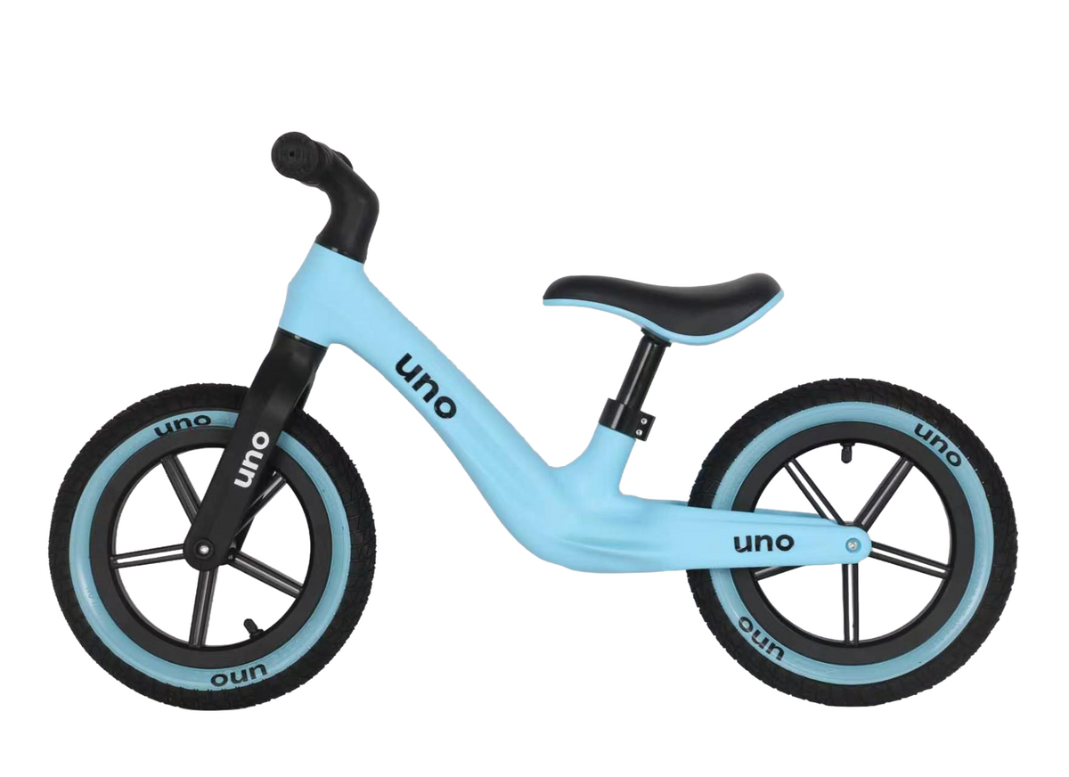 UNO Balance BikeBlue Side View left
