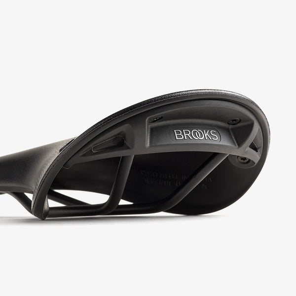 Cambium C17 Carved Saddle