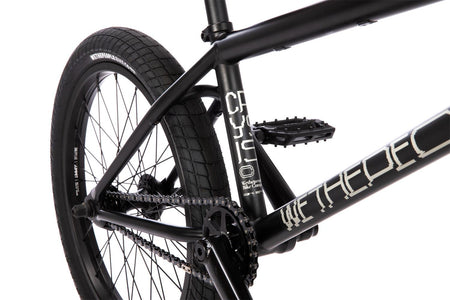 Wethepeople_CRYSIS_matt black_8