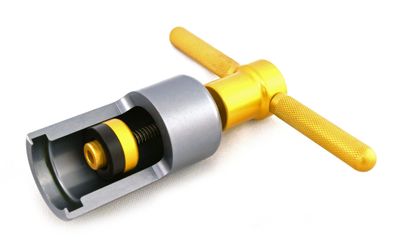 Enduro Tool Campagnolo Ultratorque Bearing Removal - Papanui Cycles