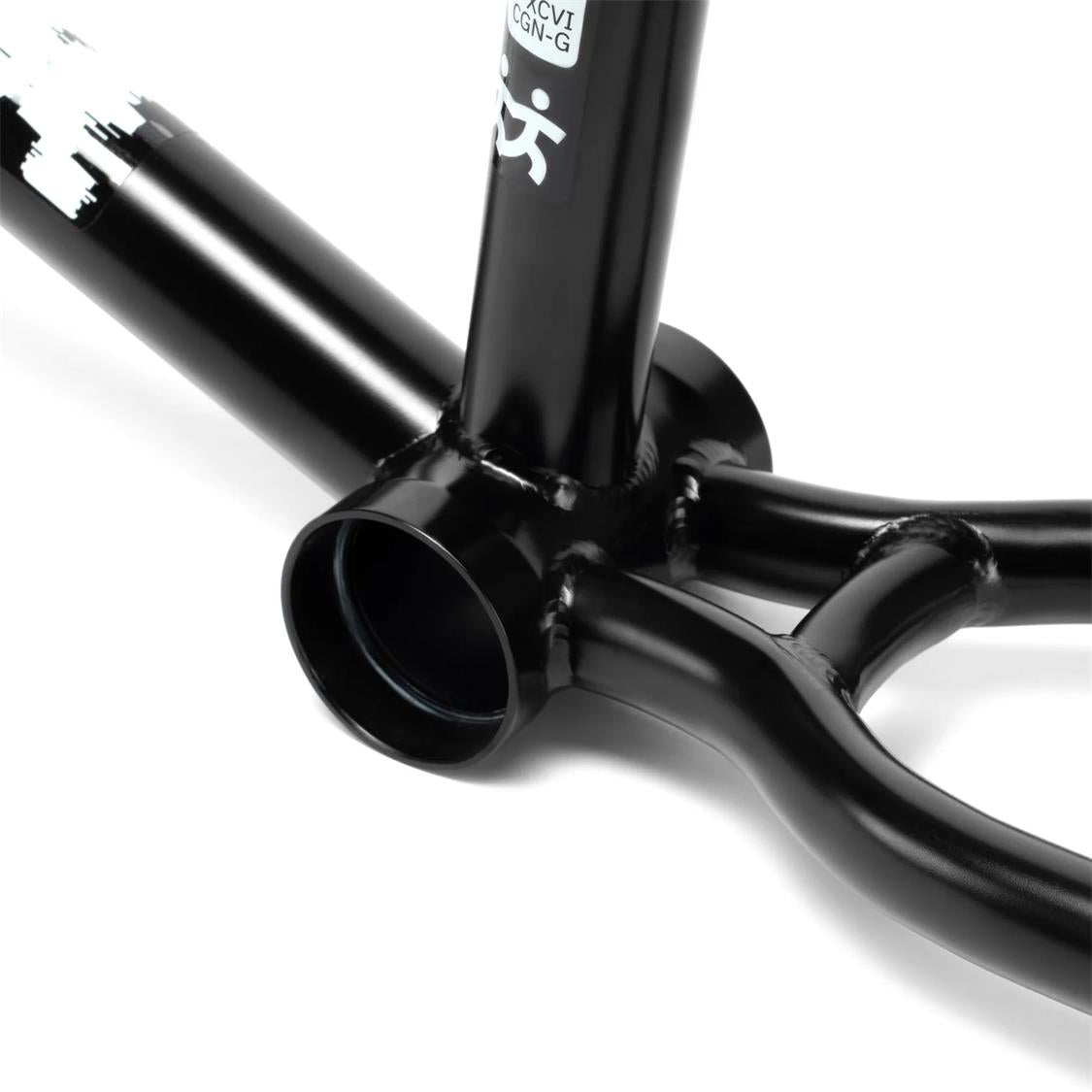 Wethepeople_Global_Frame_Black_4055822558754_websq