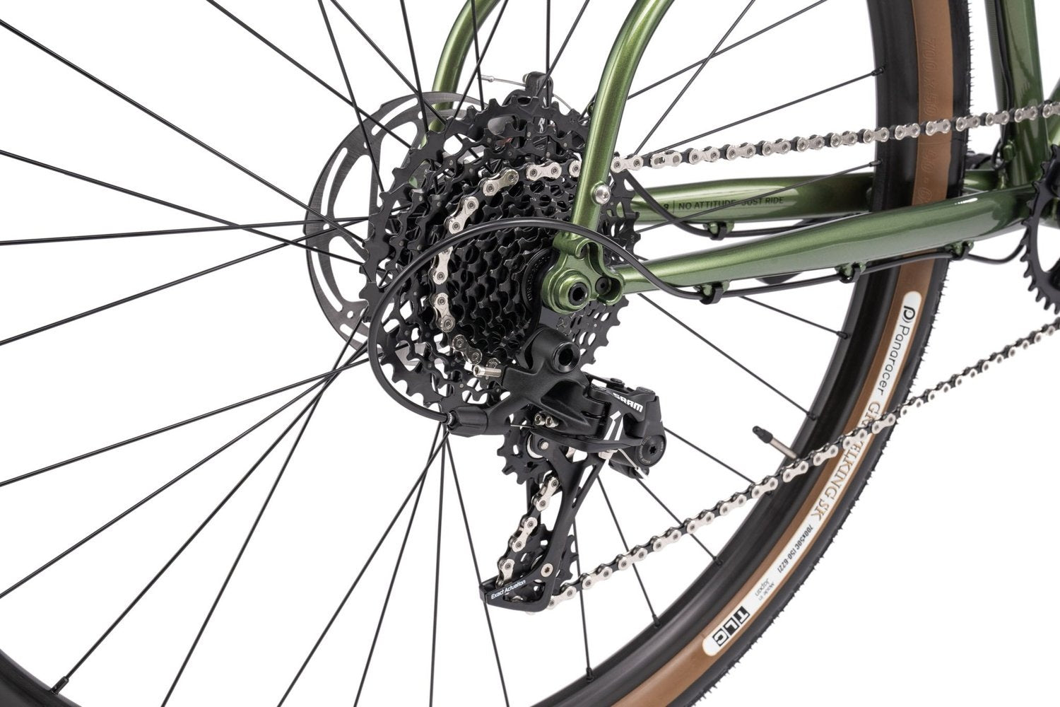 09_BT_MY24_Beyond_2_metallic_green_web_08