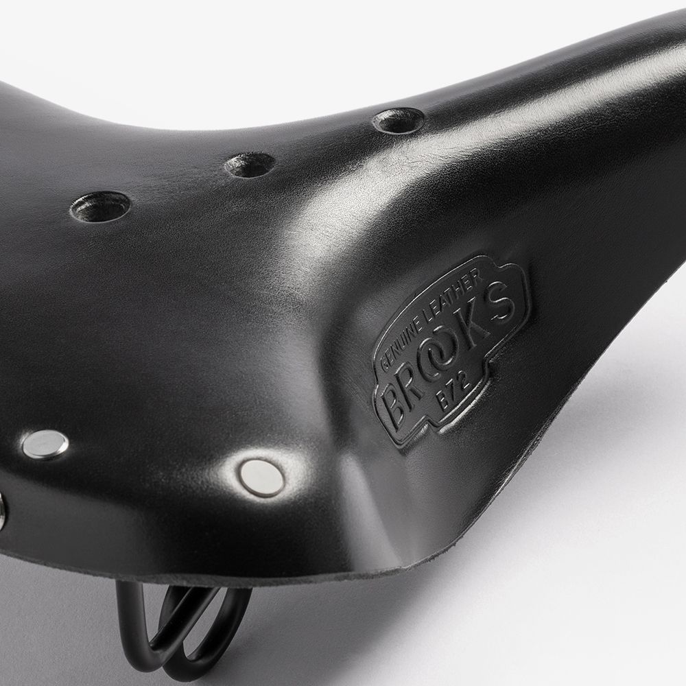 B72 Leather Saddle