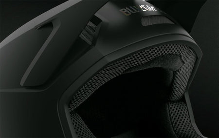 Bluegrass Legit MIPS Black 9