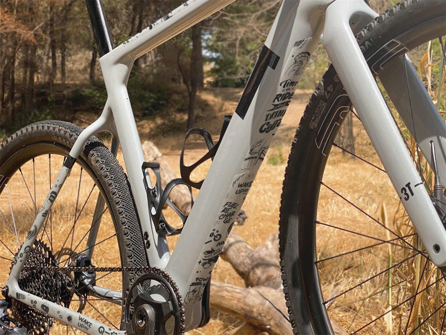 AMS-FG GRAVEL & ROAD - COFFEE WHITE no pack