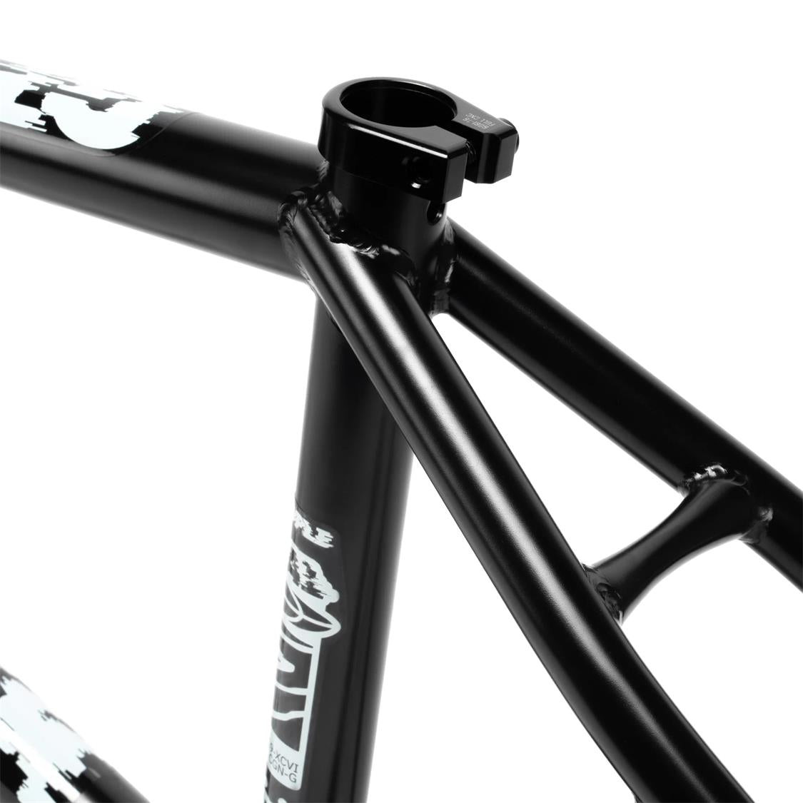 Wethepeople_Global_Frame_Black_4055822558754_websq