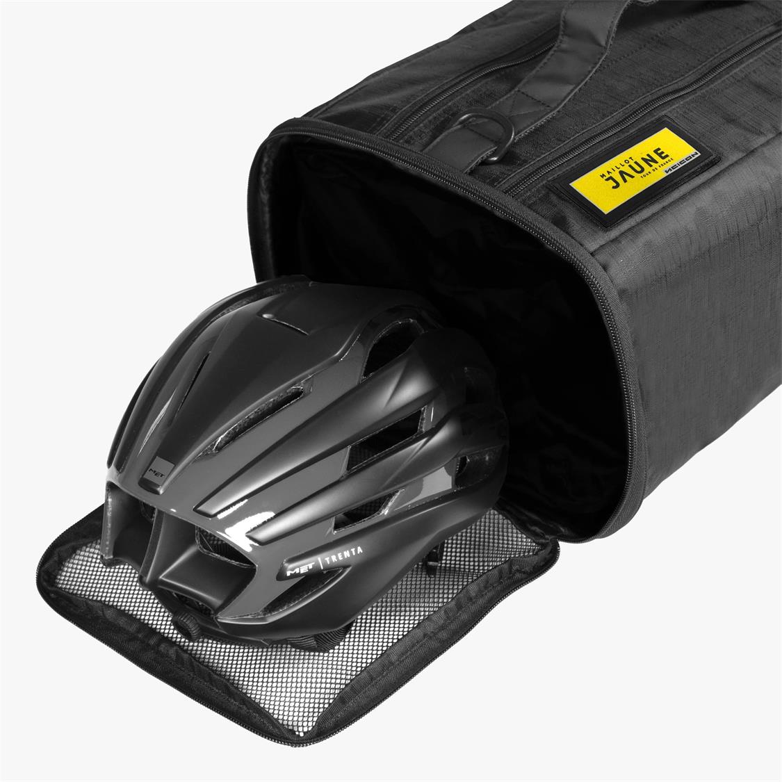 ESSENTIALS_CYCLING_KIT_RACE_DAY_RAIN_BAG_7