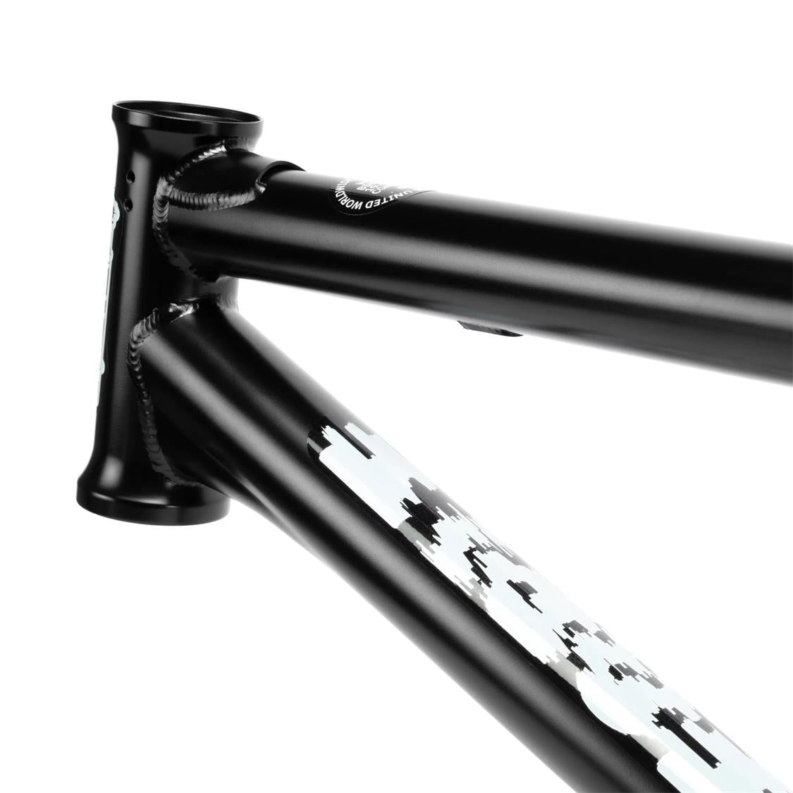 Wethepeople_Global_Frame_Black_4055822558754_websq