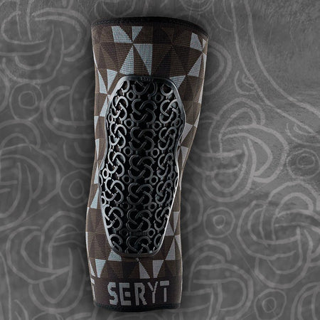 Flow_Knee_Arlecchino_Grey_Black_1