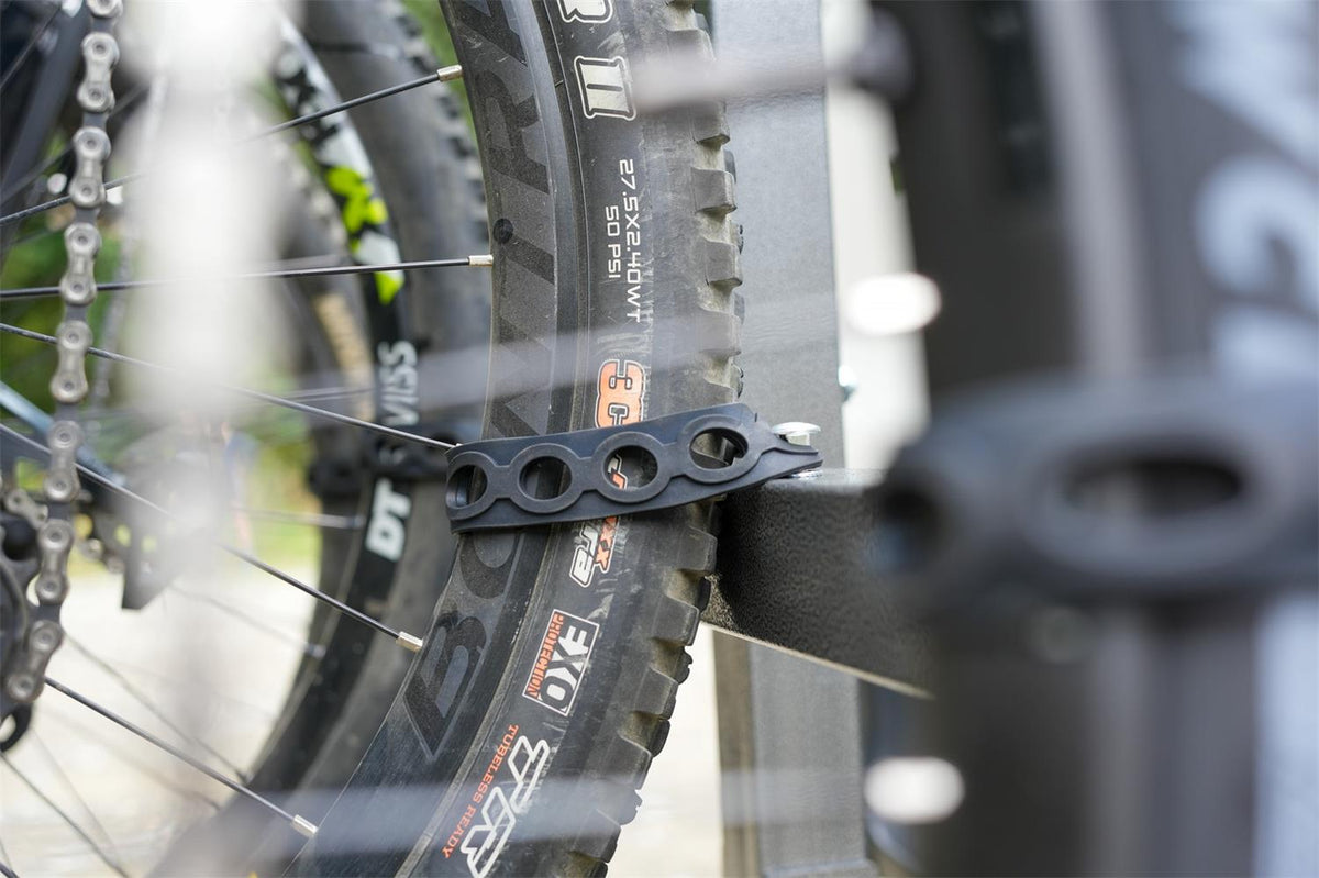 Maverack 6-Bike Vertical Rack 3